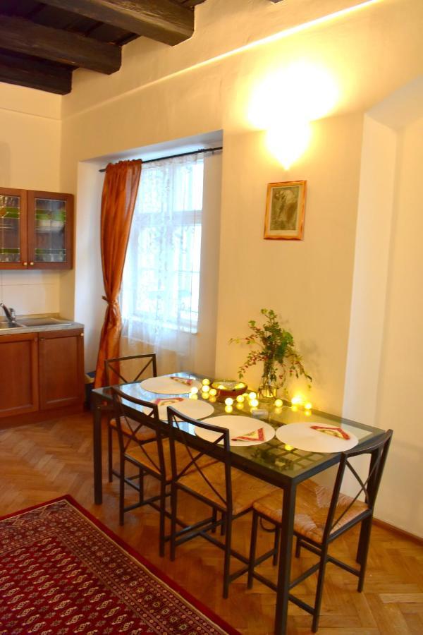 Apartment Lesser Town! Praha Eksteriør bilde